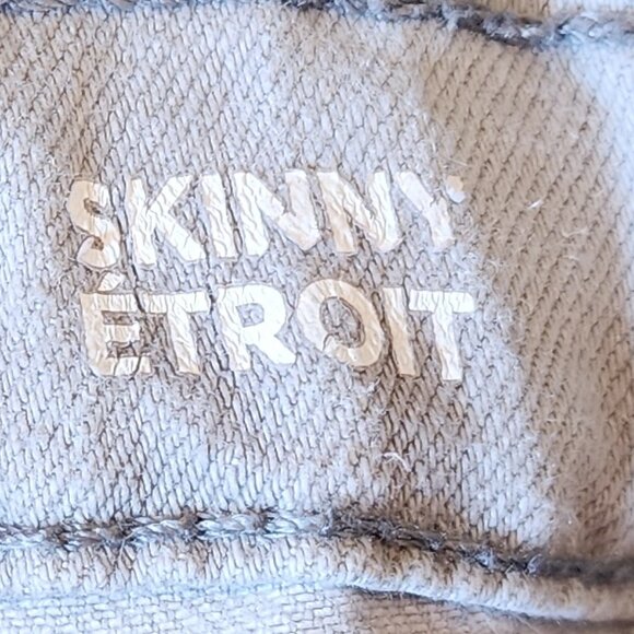 The Childrens Place Light Colored Jeans With Adjustable Waist Size 12-18 Months - Picture 8 of 8